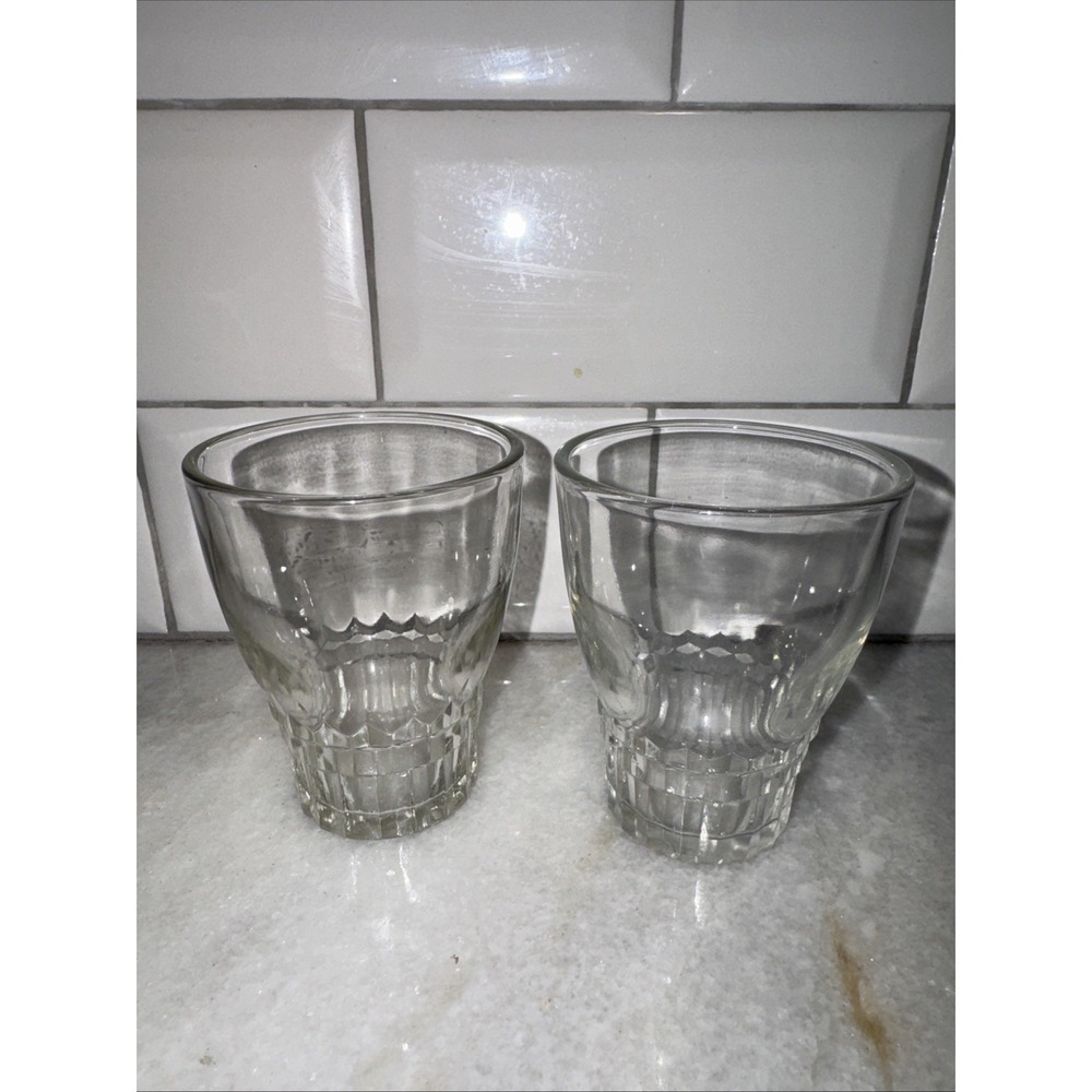 2 Vintage ANCHOR HOCKING Clear JUICE BEVERAGE GLASSES 8 OZ. Stackable.